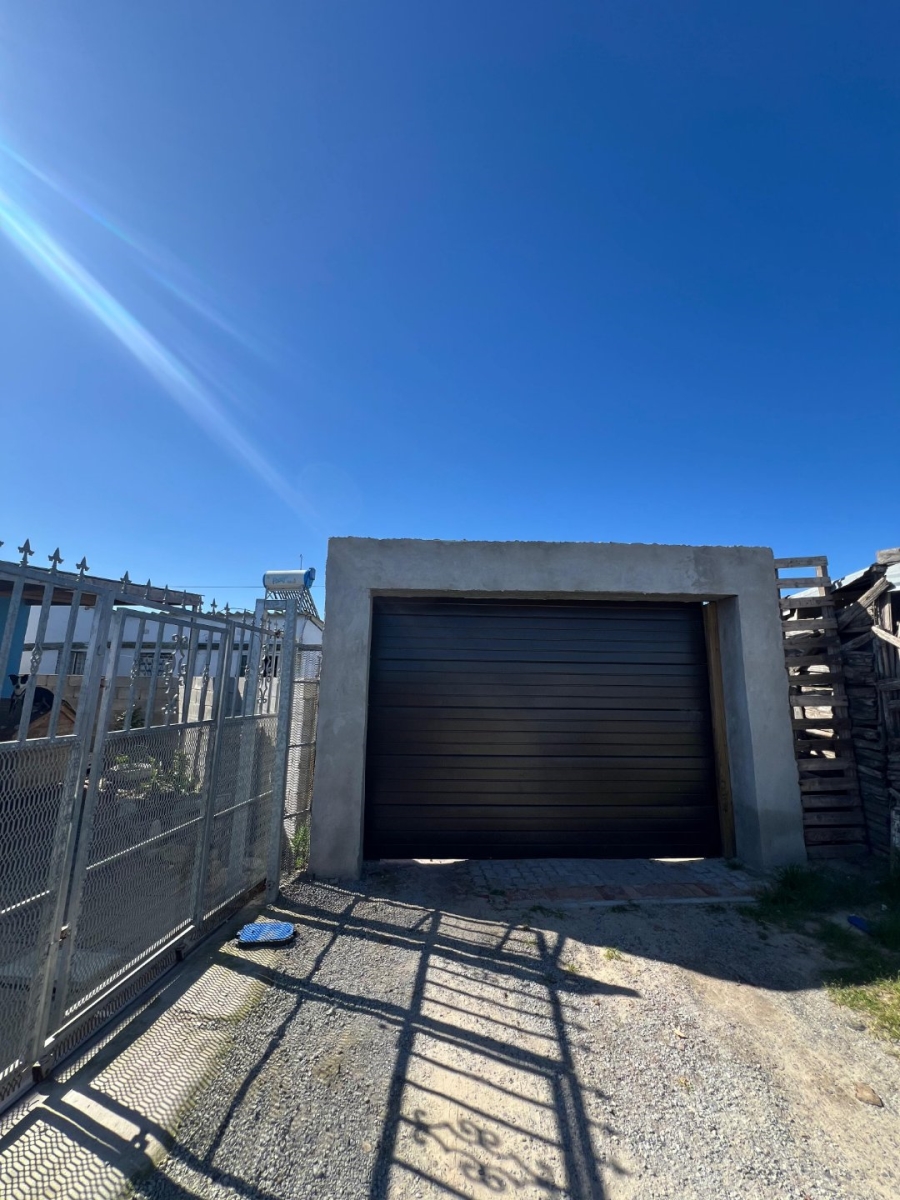  Bedroom Property for Sale in Kalkfontein Western Cape